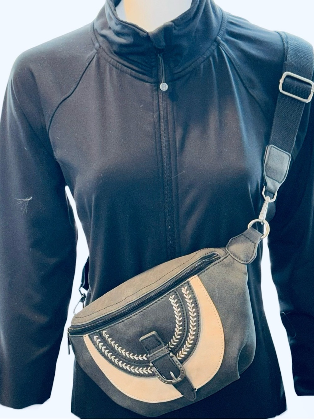 Montana West Vegan Leather Embroidered Crossbody Belt Bag